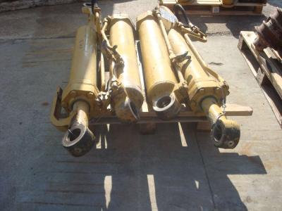 PISTONE SOLLEVAMENTO E PISTONE ROVESCIO BENNA pour Fiat Allis FL14D-FL14C en vente par OLM 90 Srl