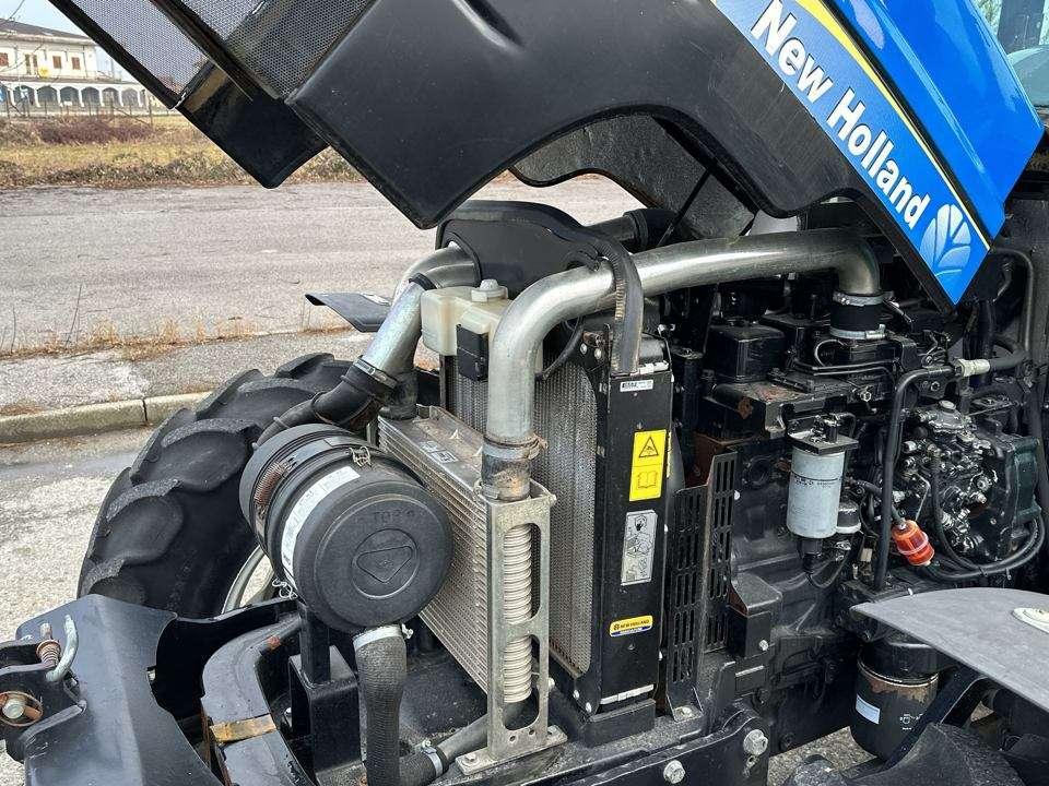 New Holland TD5050 4X4 Photo 7