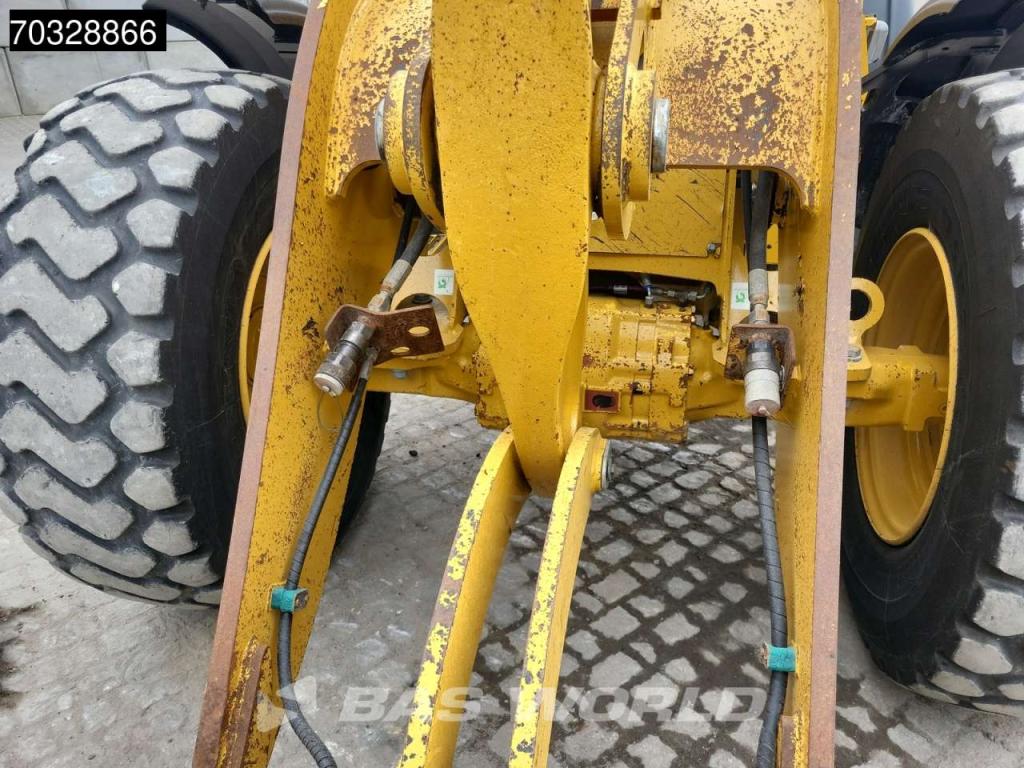 Caterpillar 918 M Bucket + Forks Photo 13