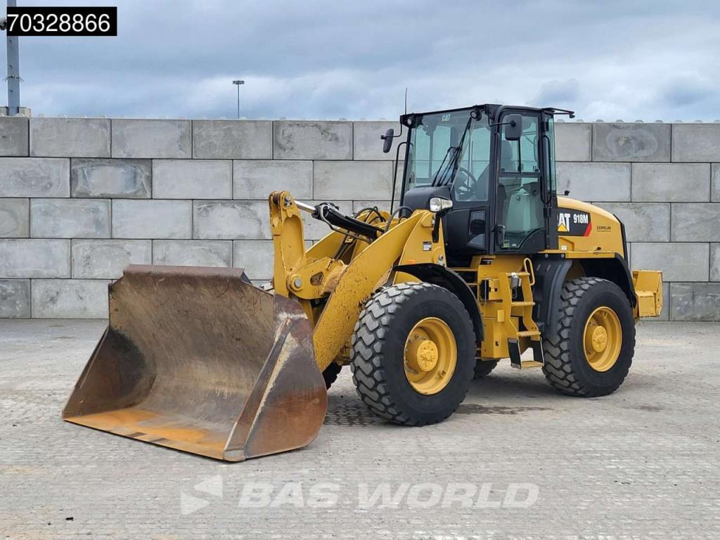 Caterpillar 918 M Bucket + Forks Photo 2