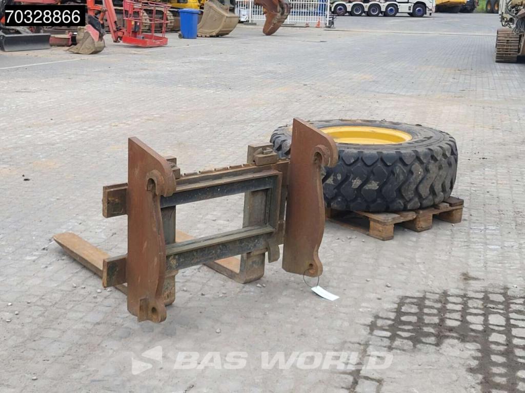 Caterpillar 918 M Bucket + Forks Photo 23