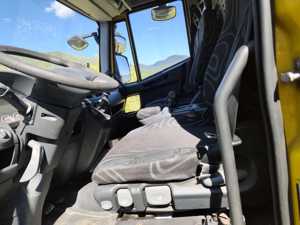Iveco EUROCARGO CUBE 120E28P Photo 5