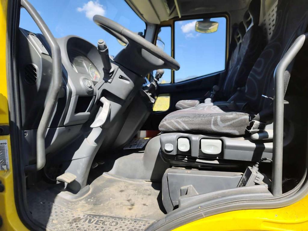 Iveco EUROCARGO CUBE 120E28P Photo 6