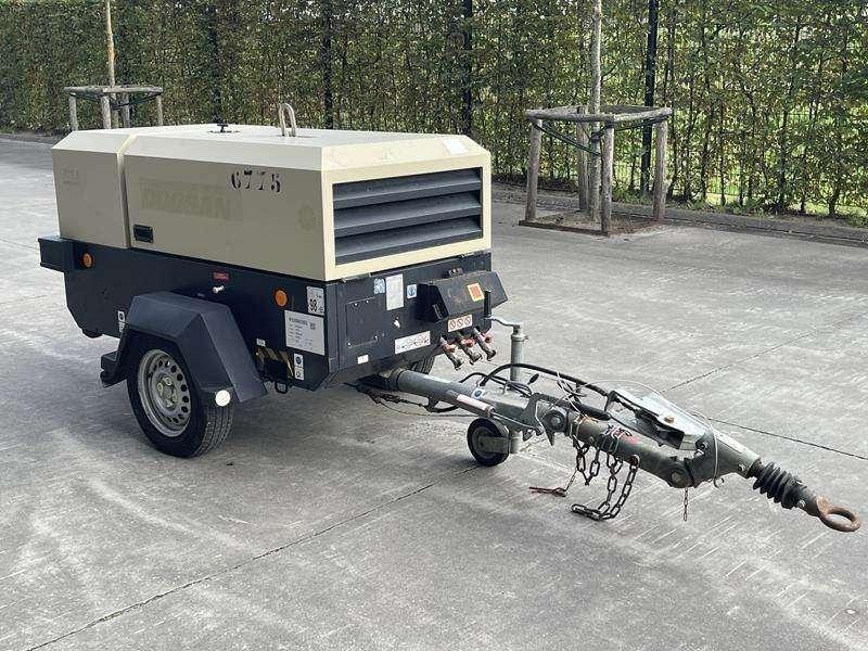 Doosan 7 / 53 Photo 3