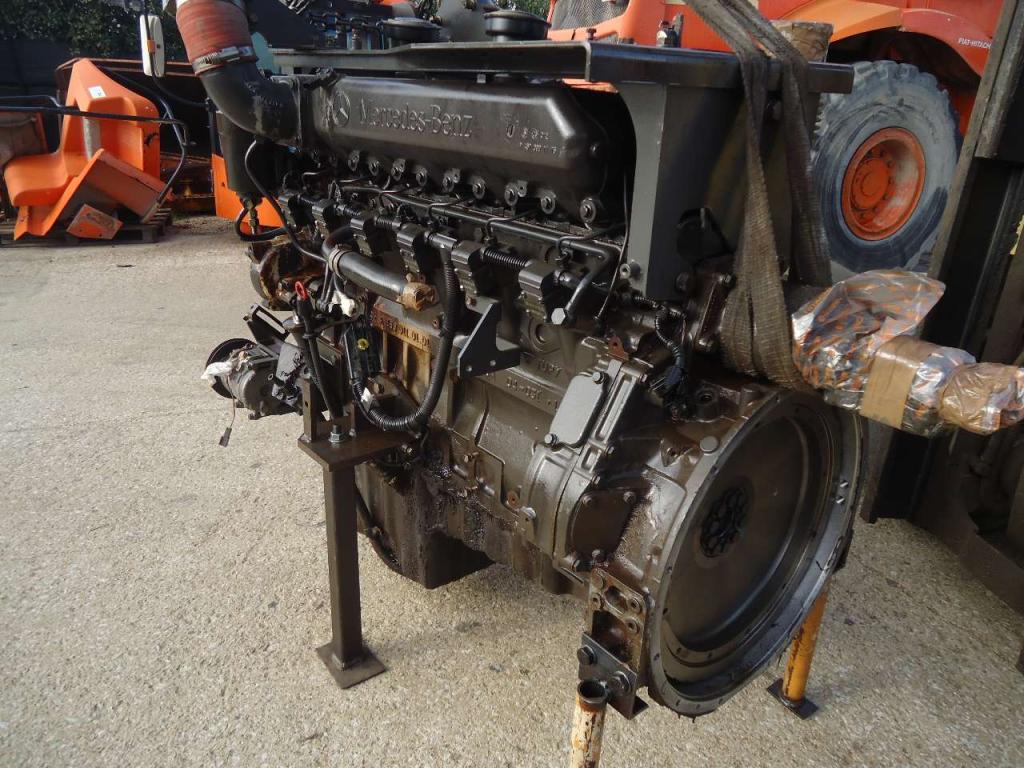 Moteur à combustion pour Hitachi ZW310 - DA RICONTROLLARE Photo 2