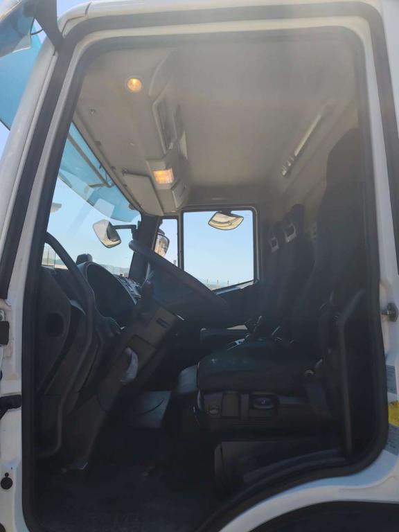 Iveco EUROCARGO 160-250 Photo 2