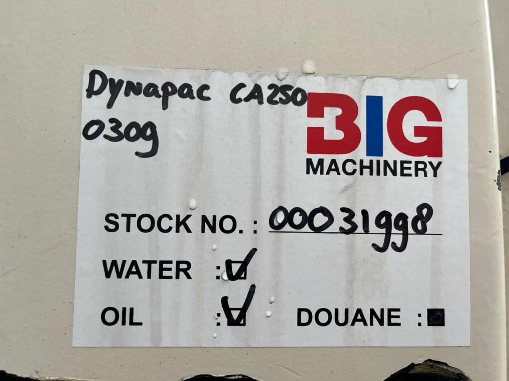 Dynapac CA250 Photo 24