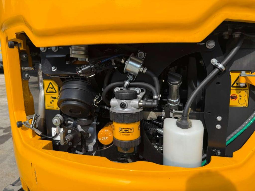 JCB 18 Z-1 Photo 10