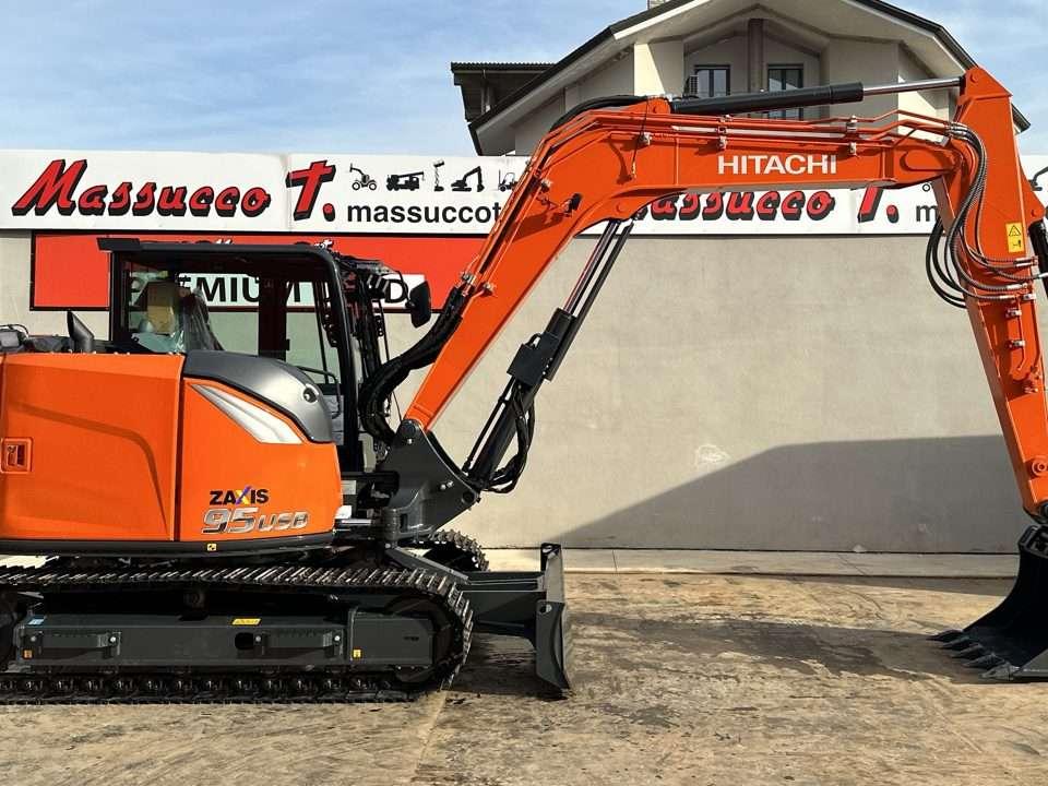 Hitachi ZX95USB-7 Photo 20