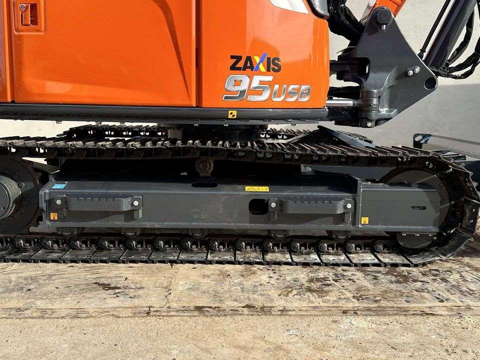 Hitachi ZX95USB-7 Photo 4