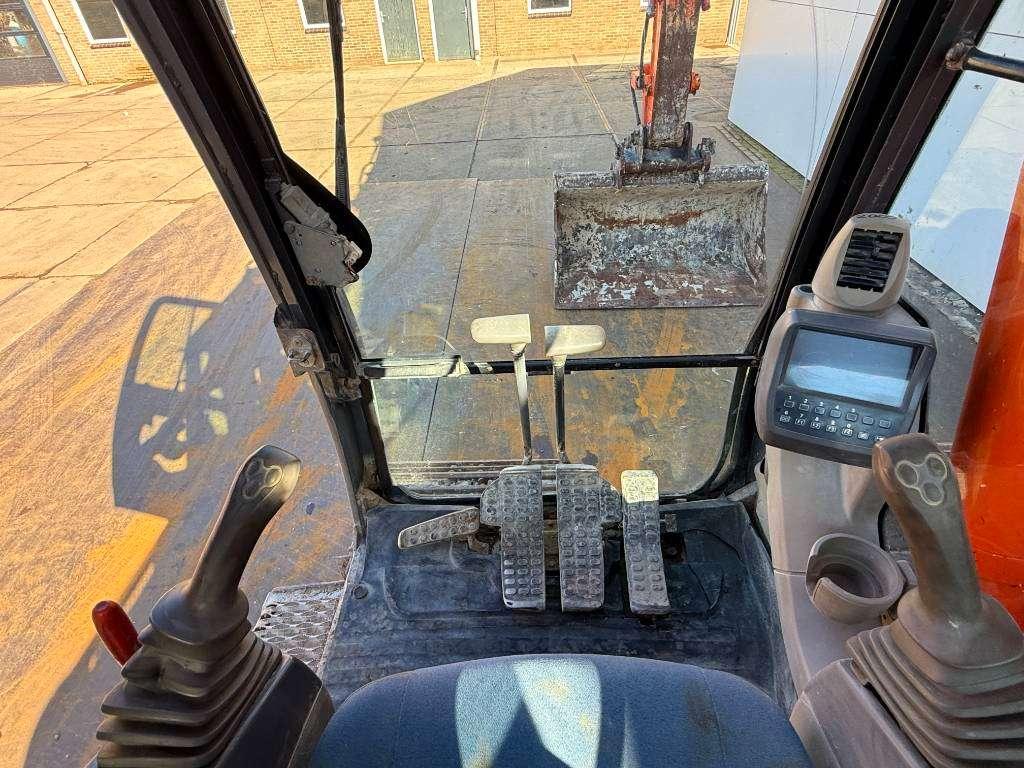 Hitachi ZX130-3 - Hammer Lines / Quick Coupler Photo 9
