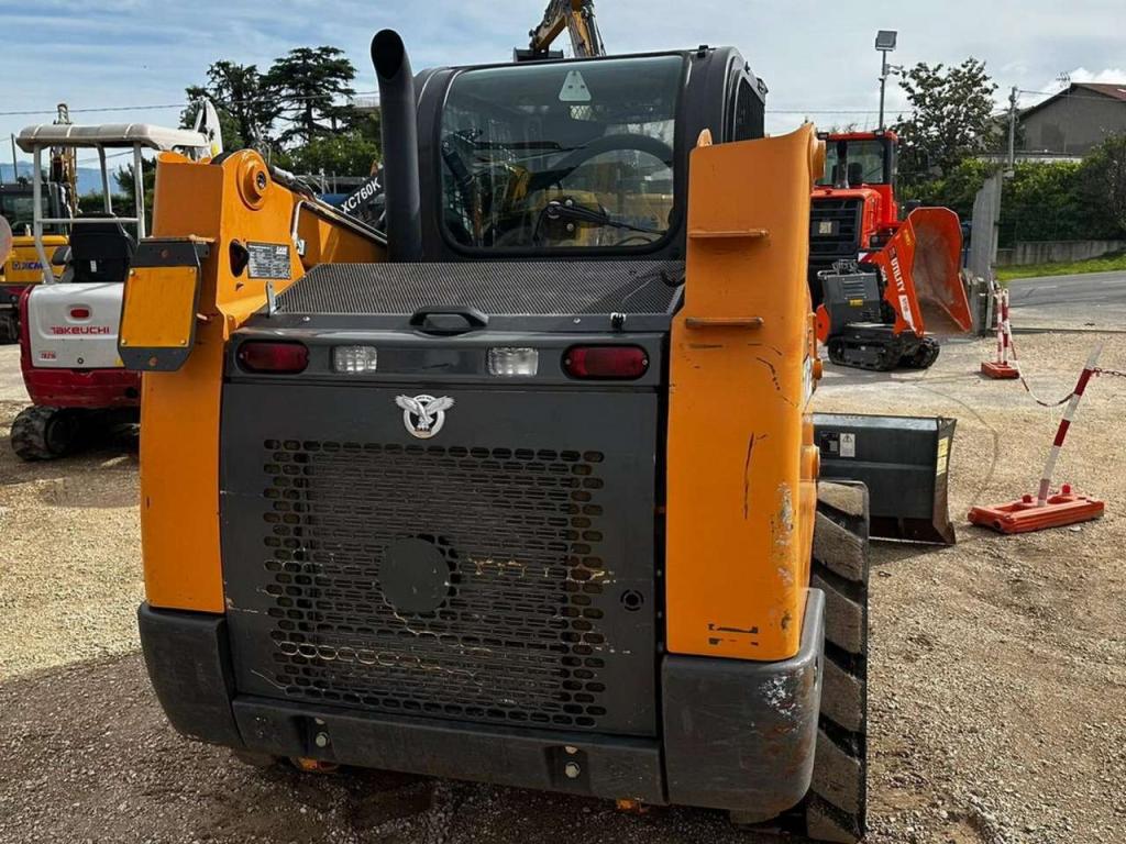 Case TR270 Photo 1