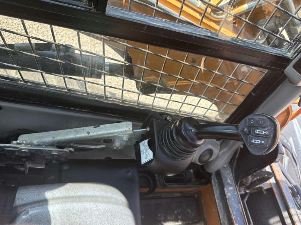 Case TR270 Photo 6