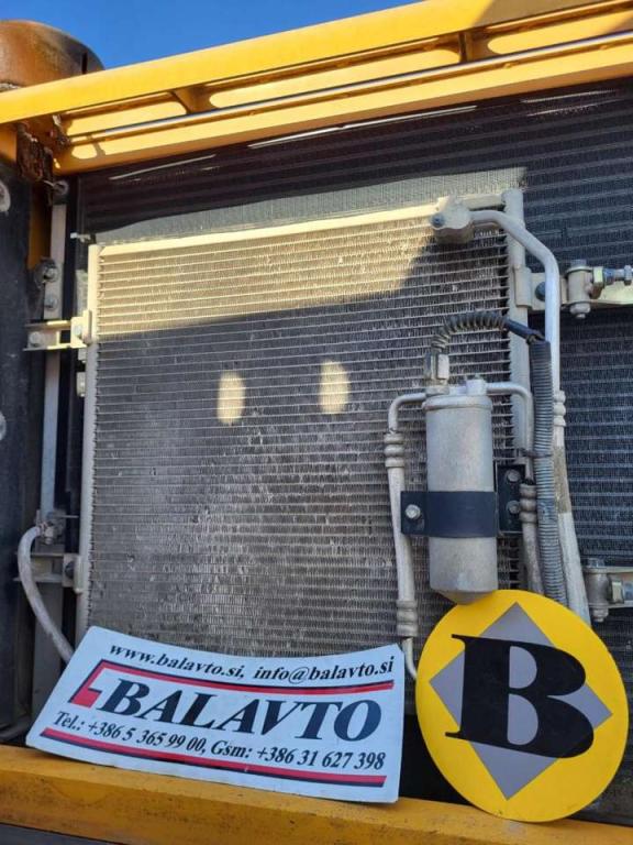 Volvo radiator 14573686 for Volvo EC210C, EC235C, FC2121C Photo 3