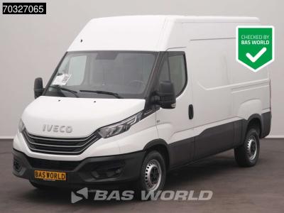 Iveco Daily 35S18 3.0L Automaat 180PK 3,5t Trekhaak L2H2 LED Navi Airco Cruise Camera Euro6 L2 A/C Towbar en vente par BAS World B.V.