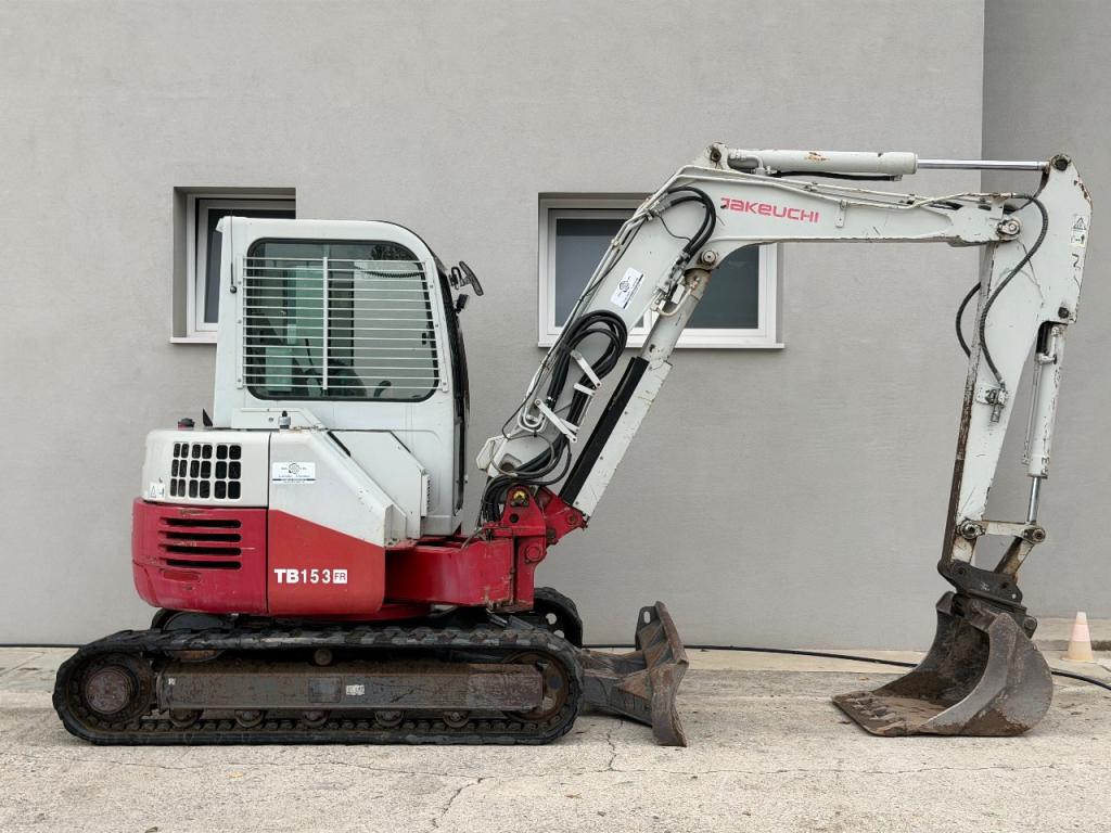 Takeuchi TB153FR Photo 1