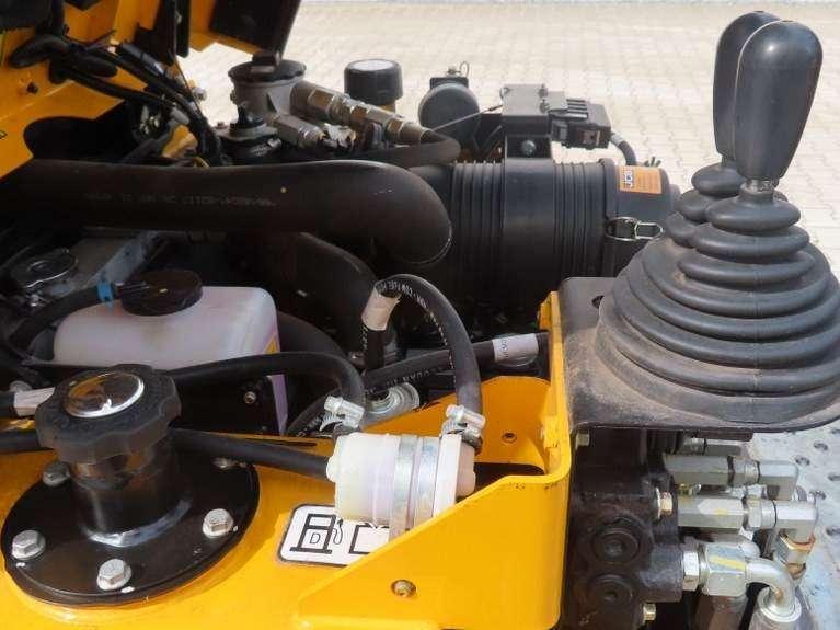 JCB 1T-2HT Photo 10
