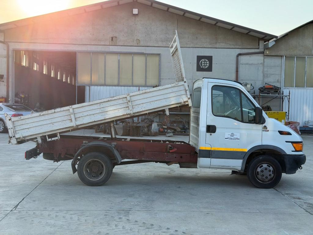 Iveco DAILY 35C11 Photo 2