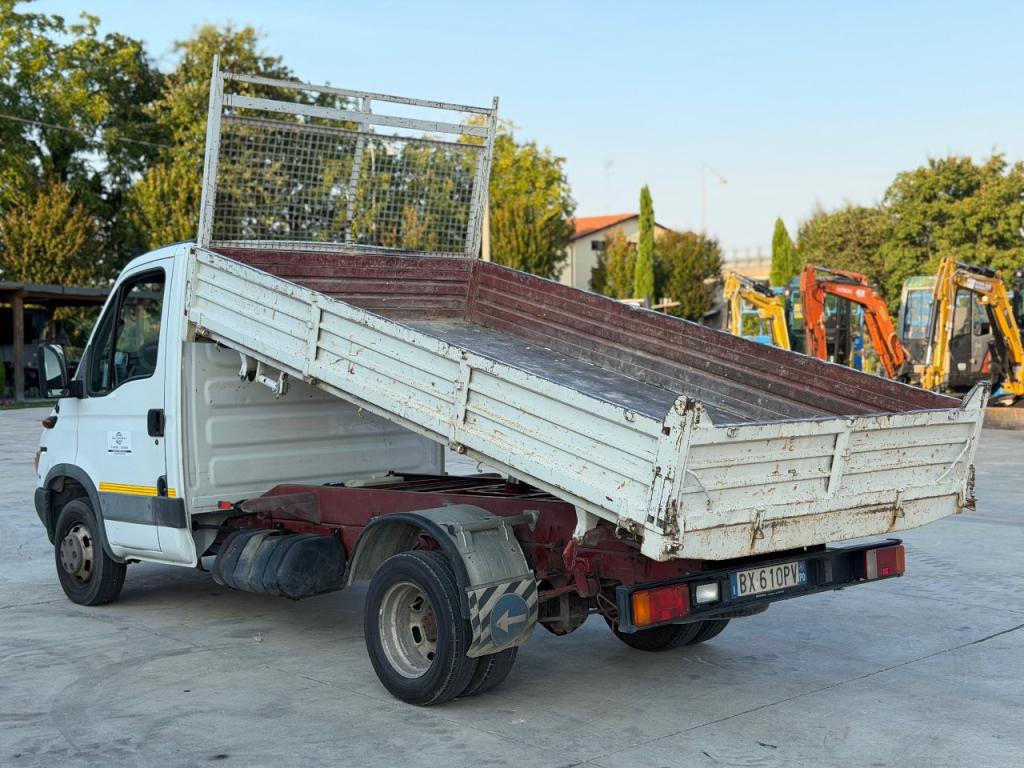 Iveco DAILY 35C11 Photo 4