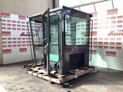Cabine pour New Holland F156-106 en vente par Massucco T. Srl Area Ricambi