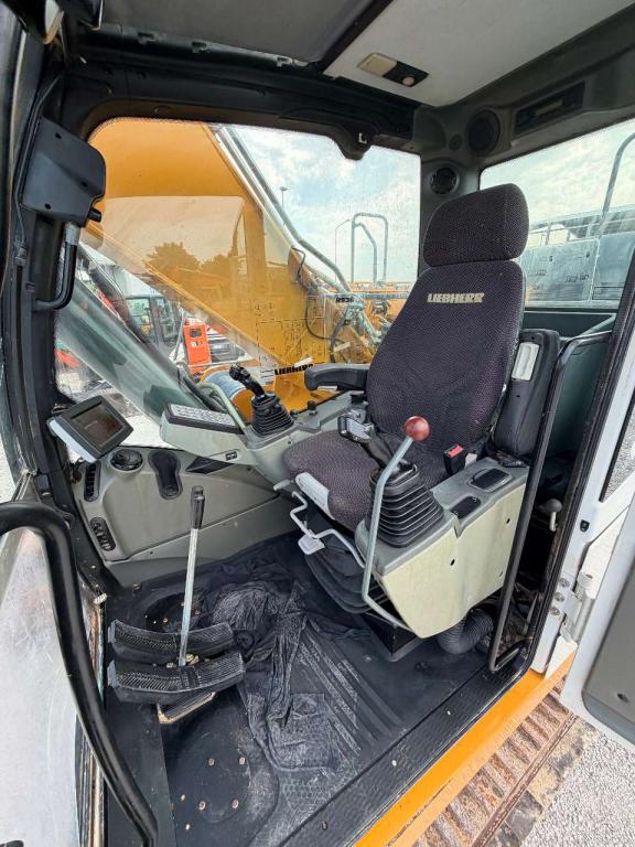 Liebherr R936 NLC Photo 13