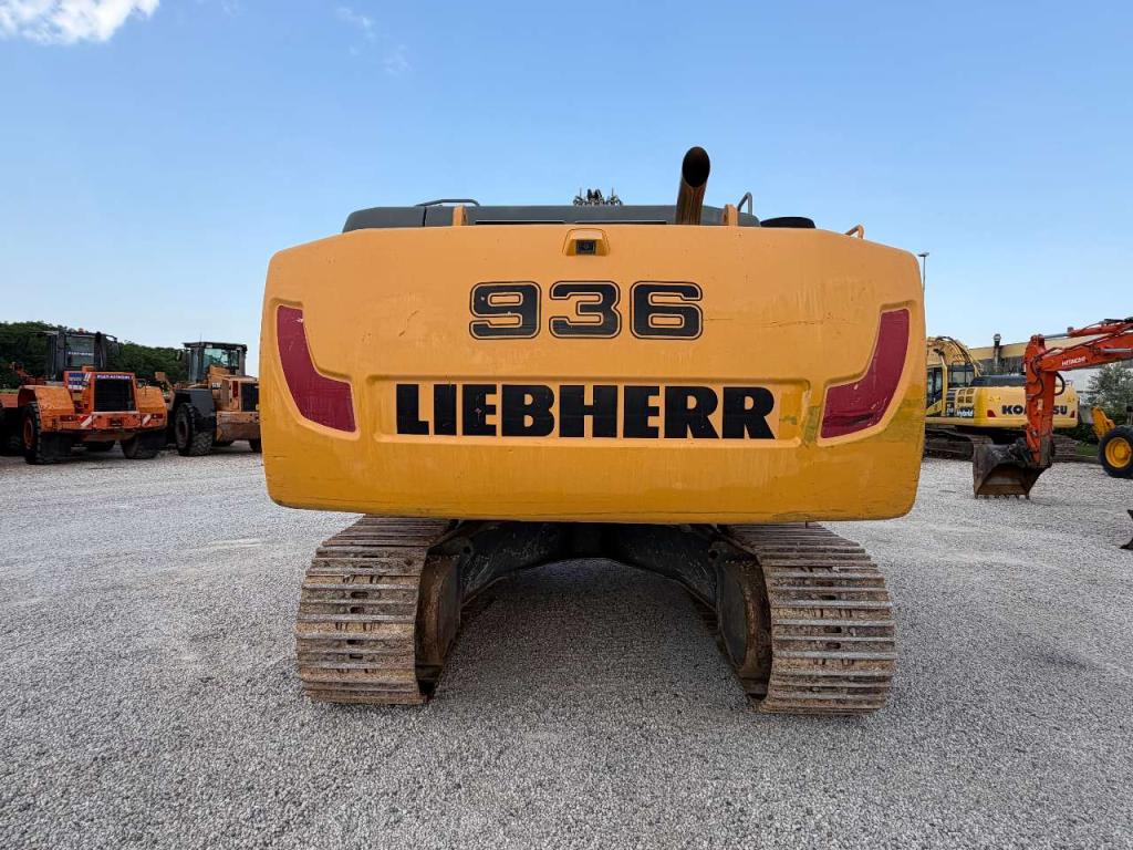 Liebherr R936 NLC Photo 2