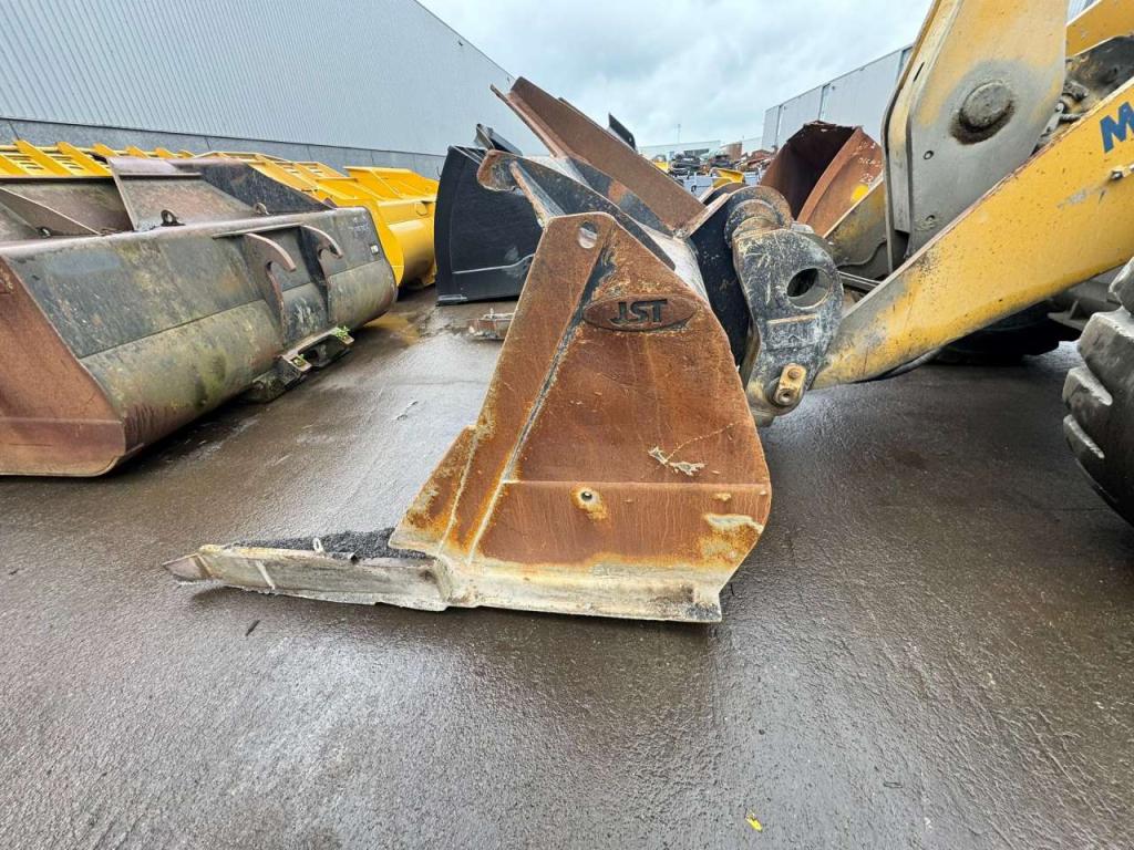 Caterpillar 950M Photo 29