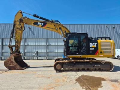 Caterpillar 326FL en vente par Aertssen Trading