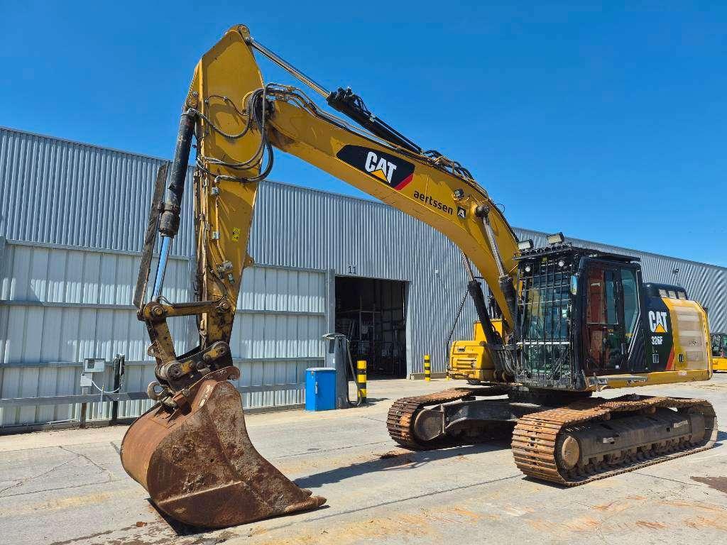 Caterpillar 326FL Photo 2
