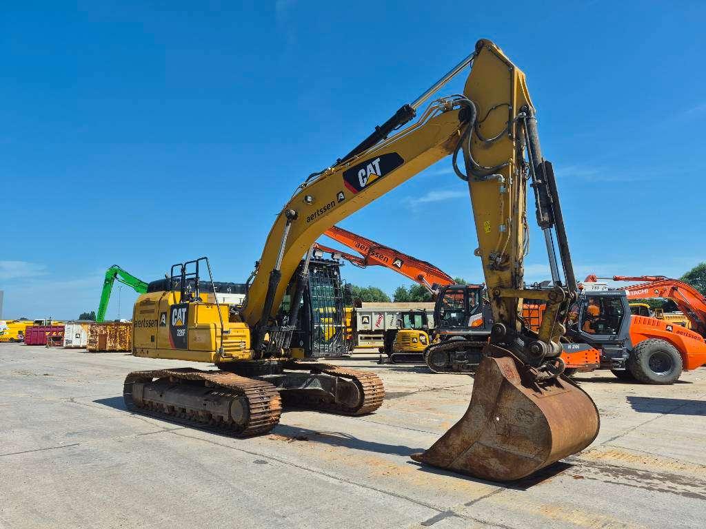 Caterpillar 326FL Photo 3