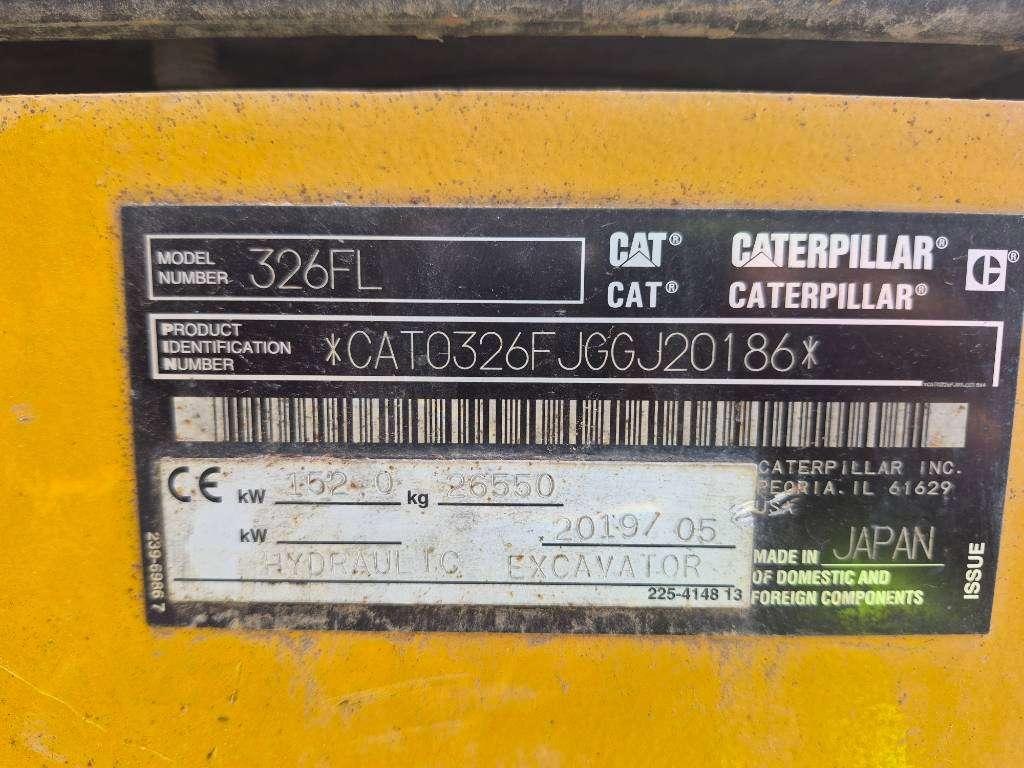 Caterpillar 326FL Photo 8