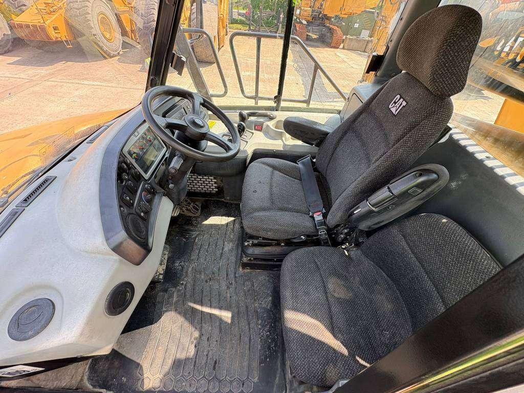 CAT 730C2 Photo 11