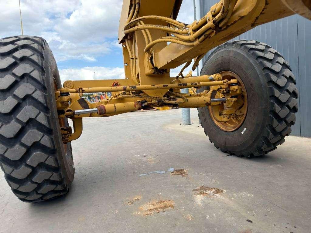 Caterpillar 140H Photo 18