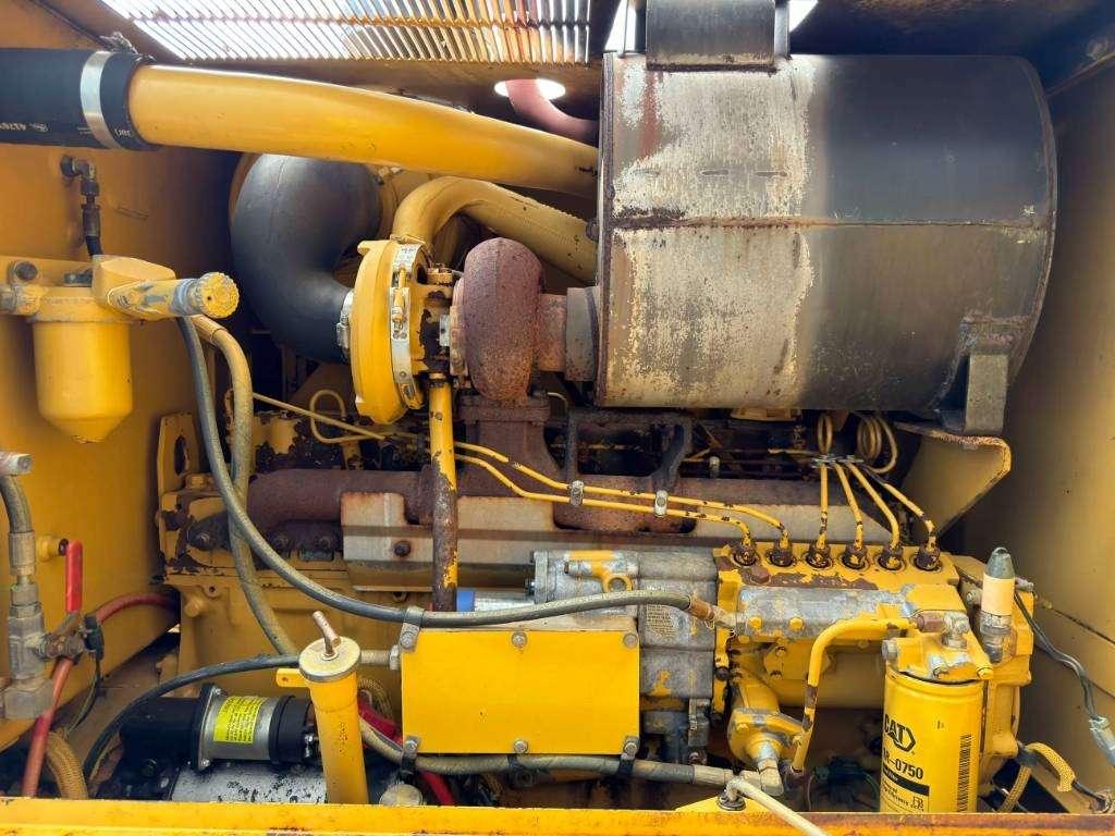 Caterpillar 140H Photo 23