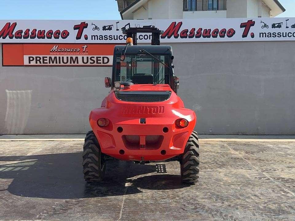 Manitou M30-4 4x4 Photo 22
