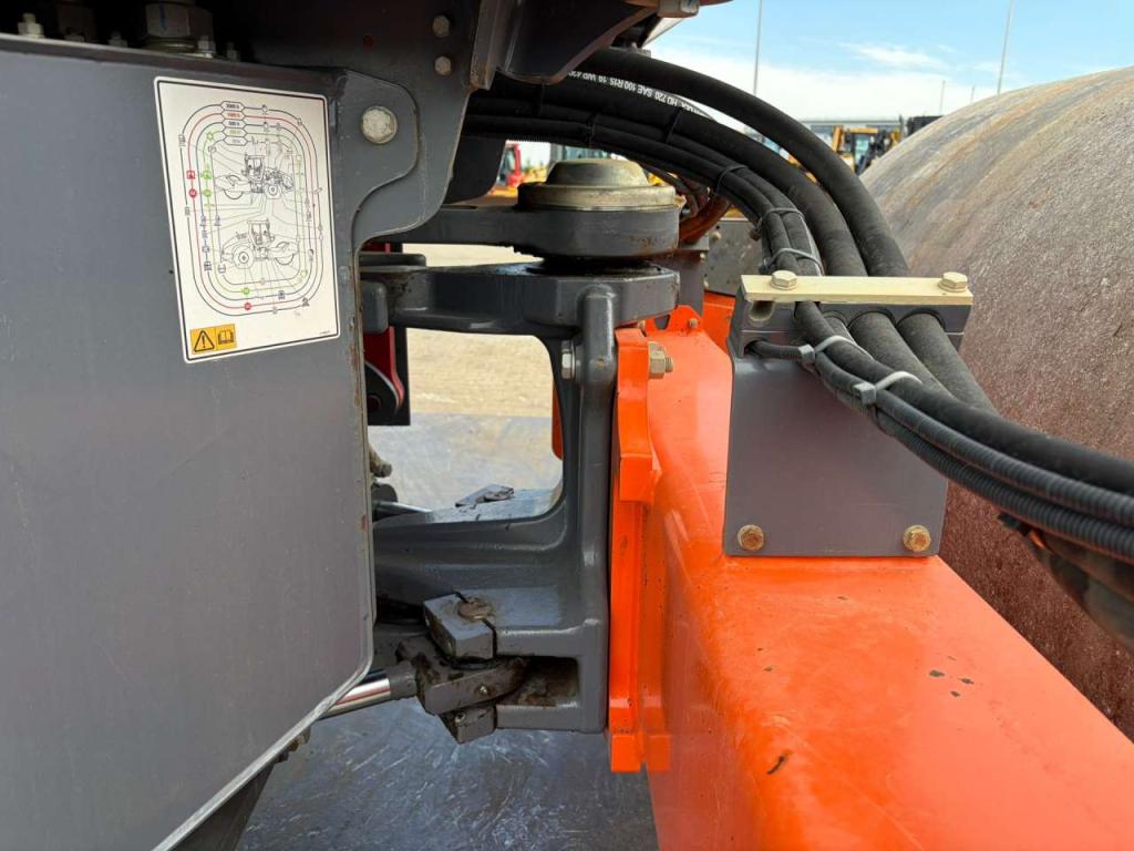 Hamm H13i Photo 15