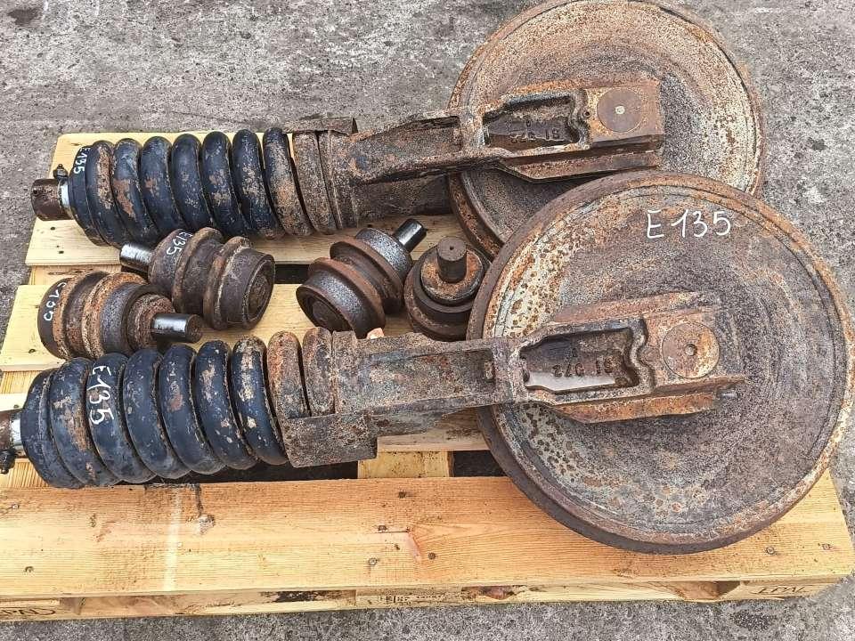 Roue folle pour Fiat Kobelco E 135 Photo 2