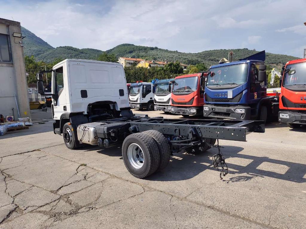 Iveco EUROCARGO 120-190L Photo 19