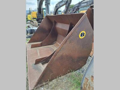 hook-on 2750 mm Godet de chargement en vente par Balavto