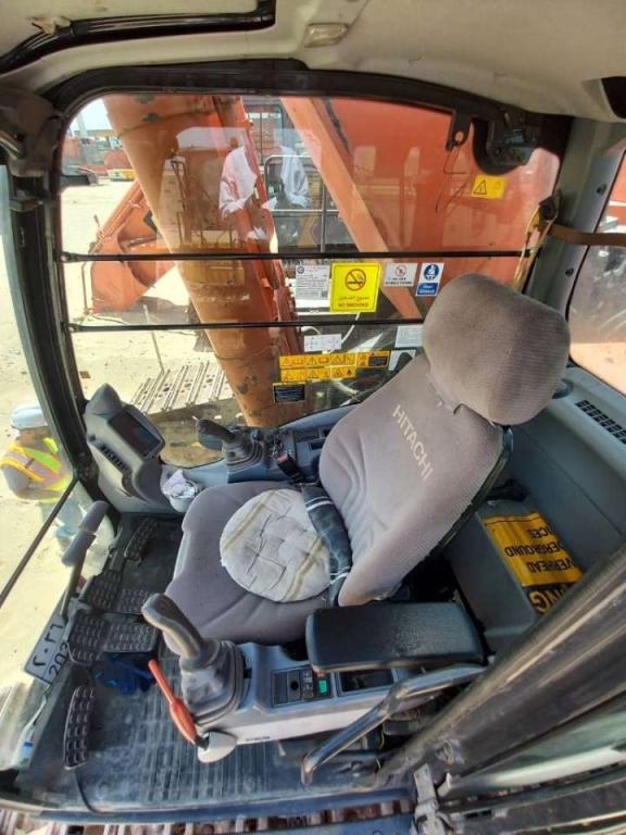 Hitachi ZX870-5G 21m (EXW - Saudi Arabia) Photo 16