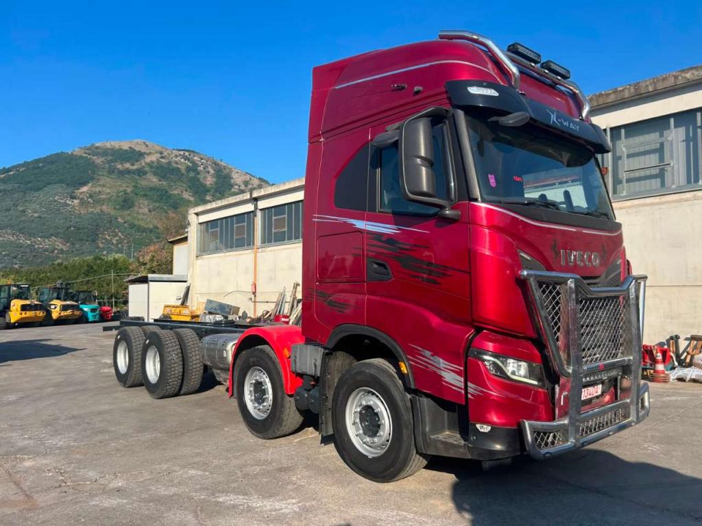 Iveco X-WAY 570 Photo 8