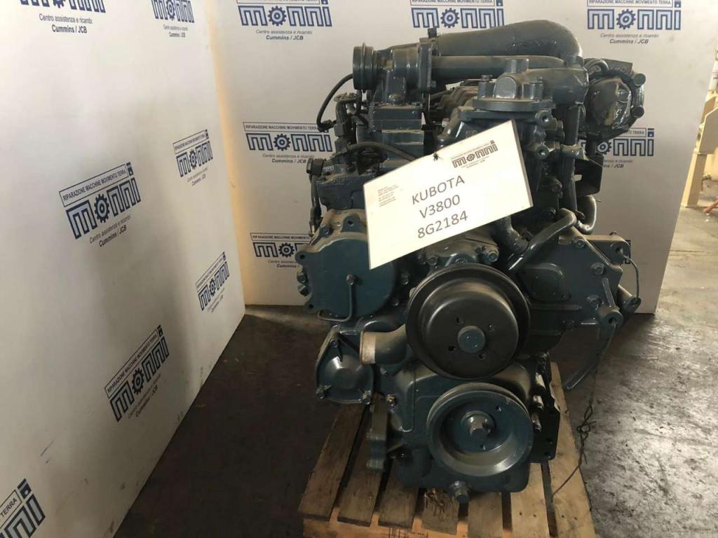 Kubota V3800 Photo 1