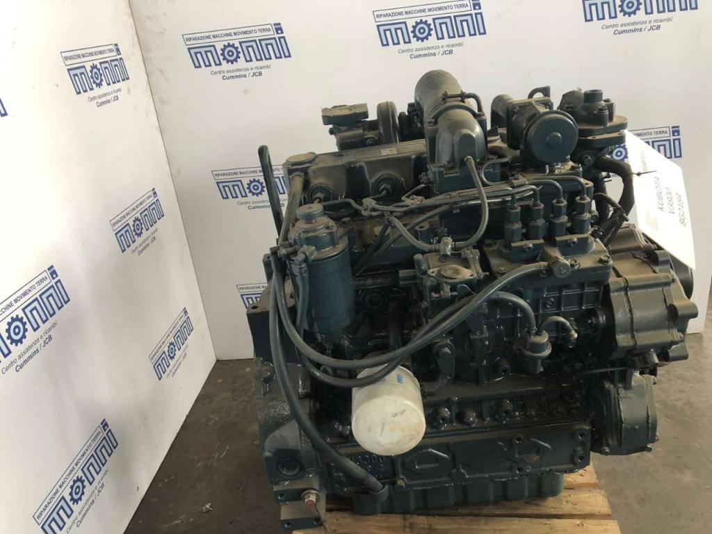 Kubota V3800 Photo 2