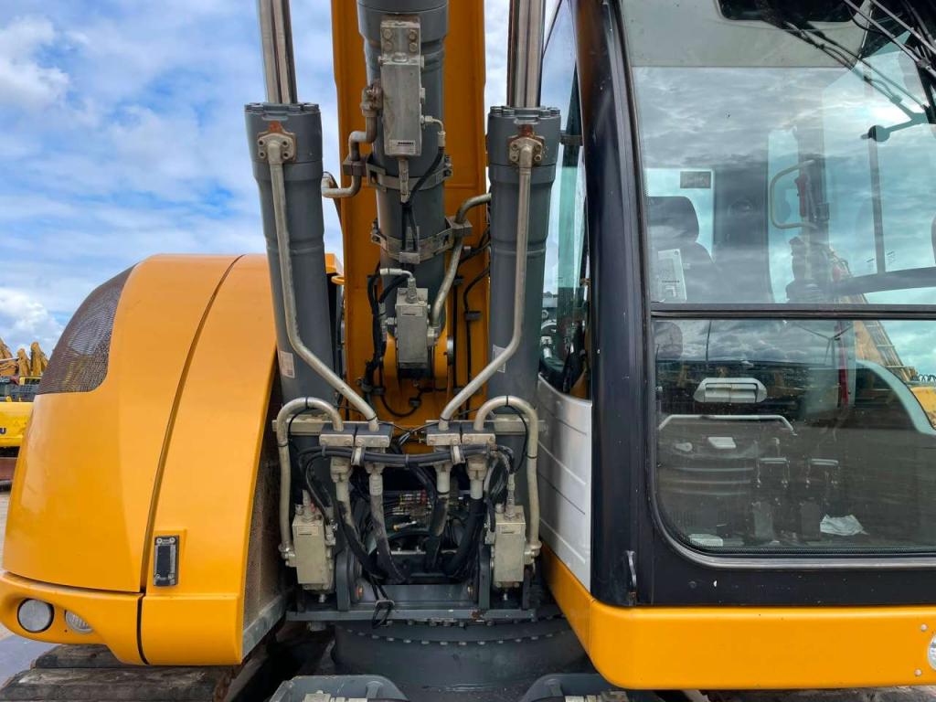 Liebherr R914 Compact Litronic Photo 10