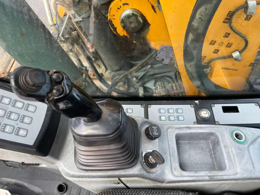 Liebherr R914 Compact Litronic Photo 20