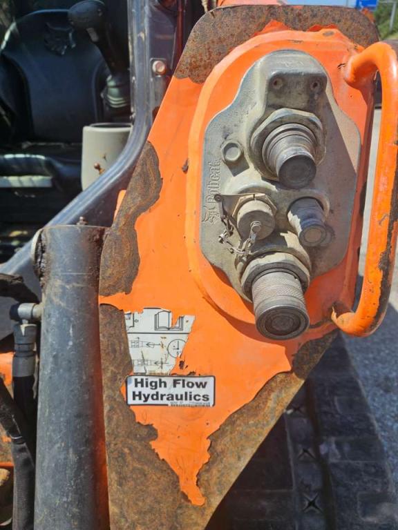 Bobcat T590 Photo 6