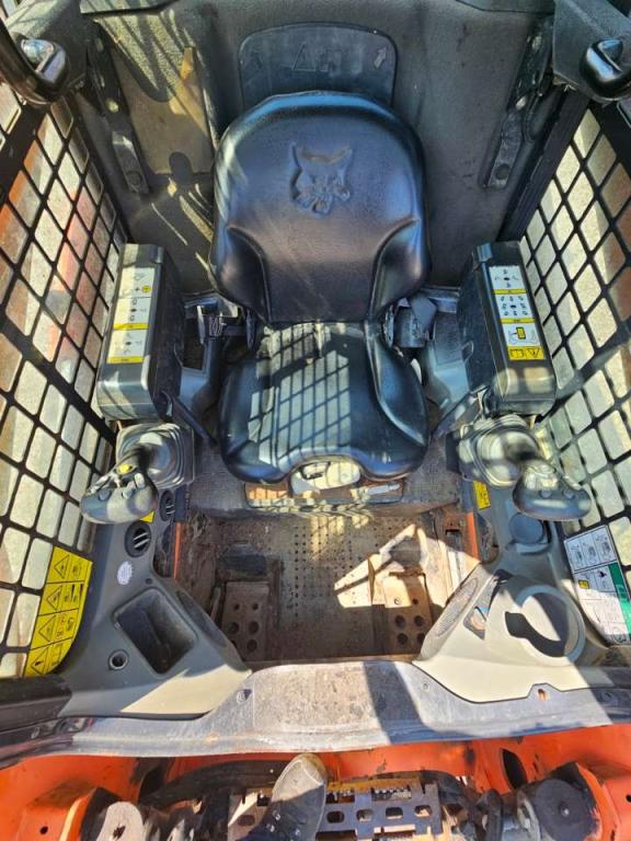 Bobcat T590 Photo 8