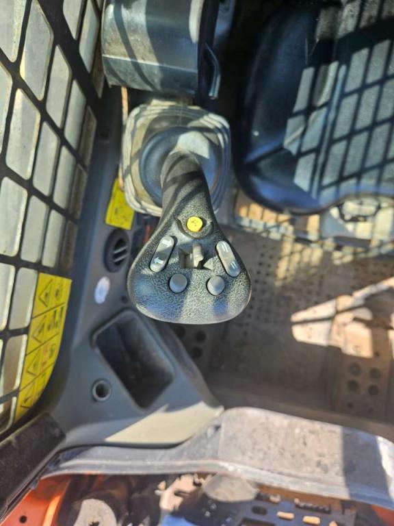 Bobcat T590 Photo 9