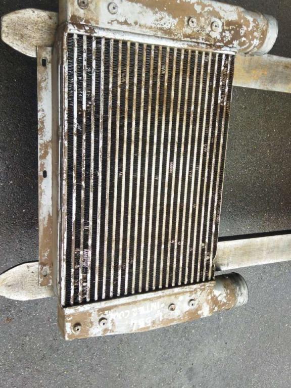 Radiateur intercooler pour Liebherr L 554 Photo 3