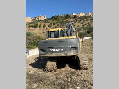 Volvo EC235CNL en vente par Omeco Spa